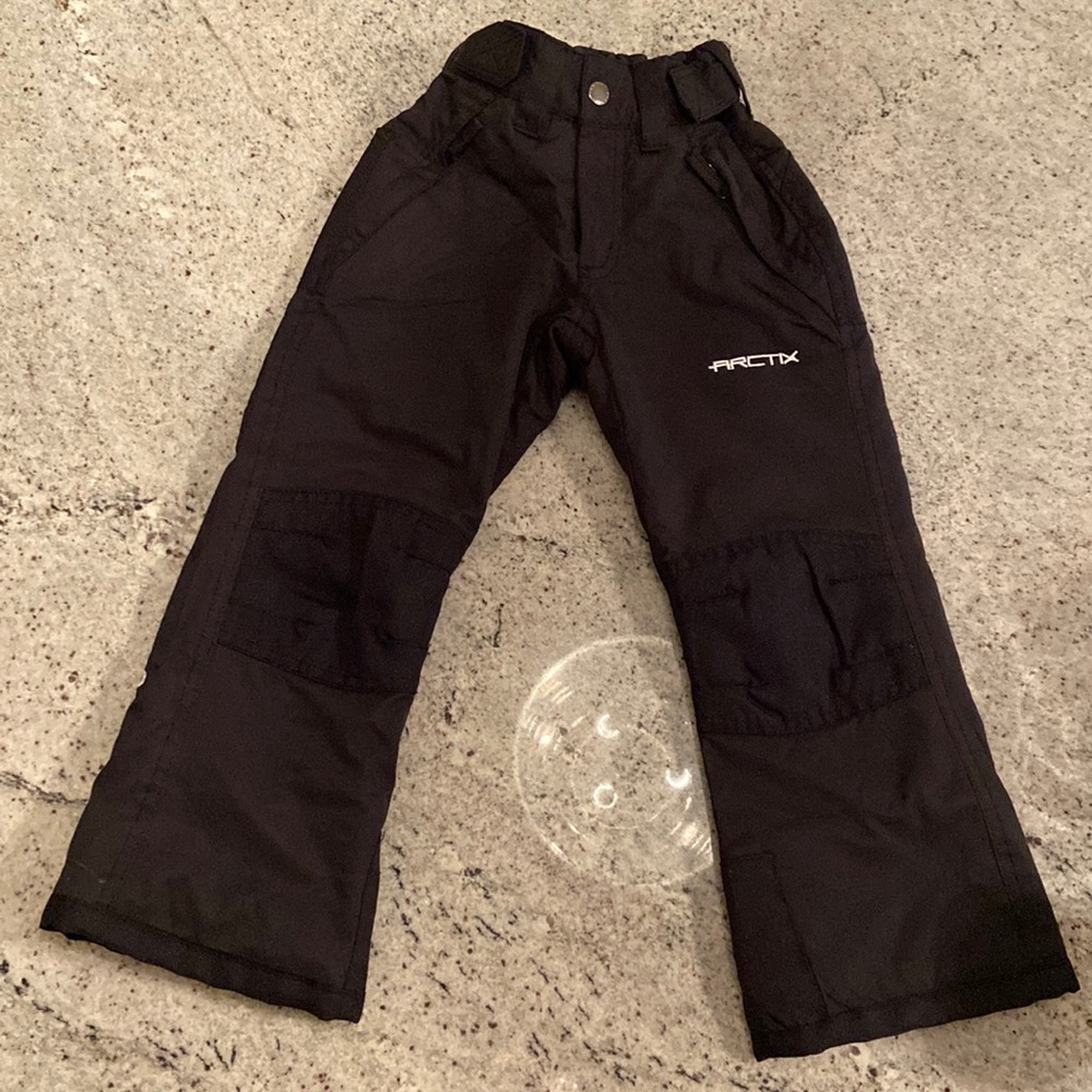 Small kids size 5T black ski pants.